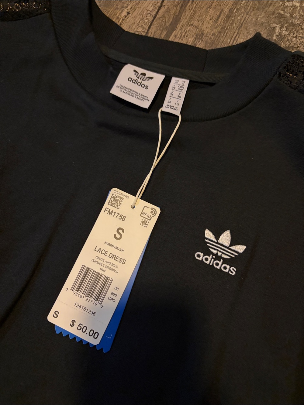 adidas Black Long-Sleeve Crewneck dress with Lace Sleeve detailing - Picture 3 of 4